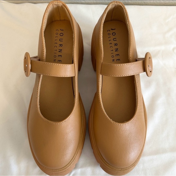 NWOT, Journee Collection Platform Block Heel Zarynn Mary Jane in Cognac, Sz 6.5 - Picture 6 of 10
